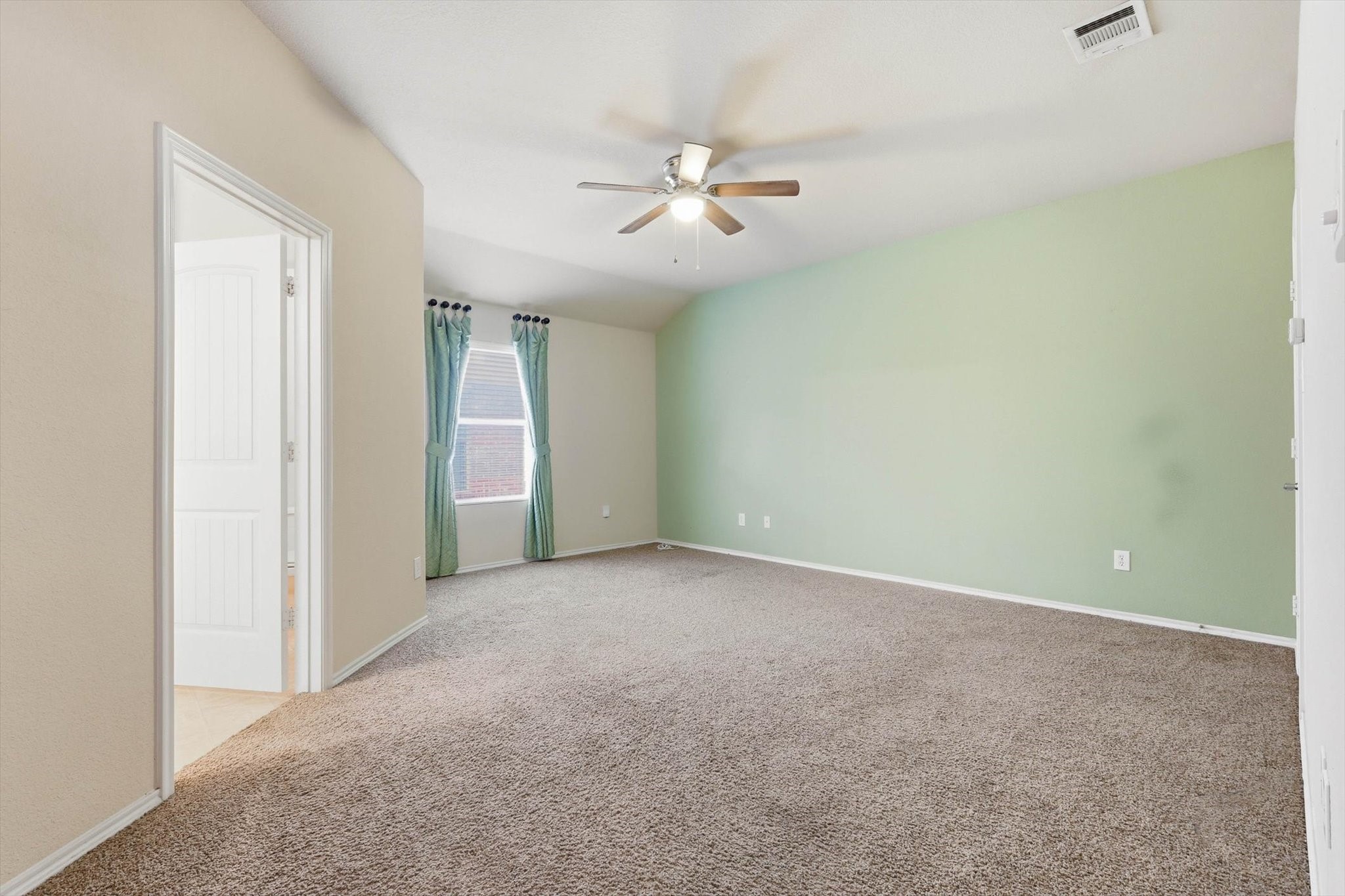 832 Clear Creek Drive Desoto TX 75115