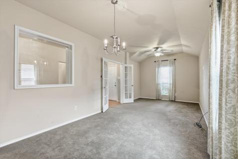 832 Clear Creek Drive Desoto TX 75115