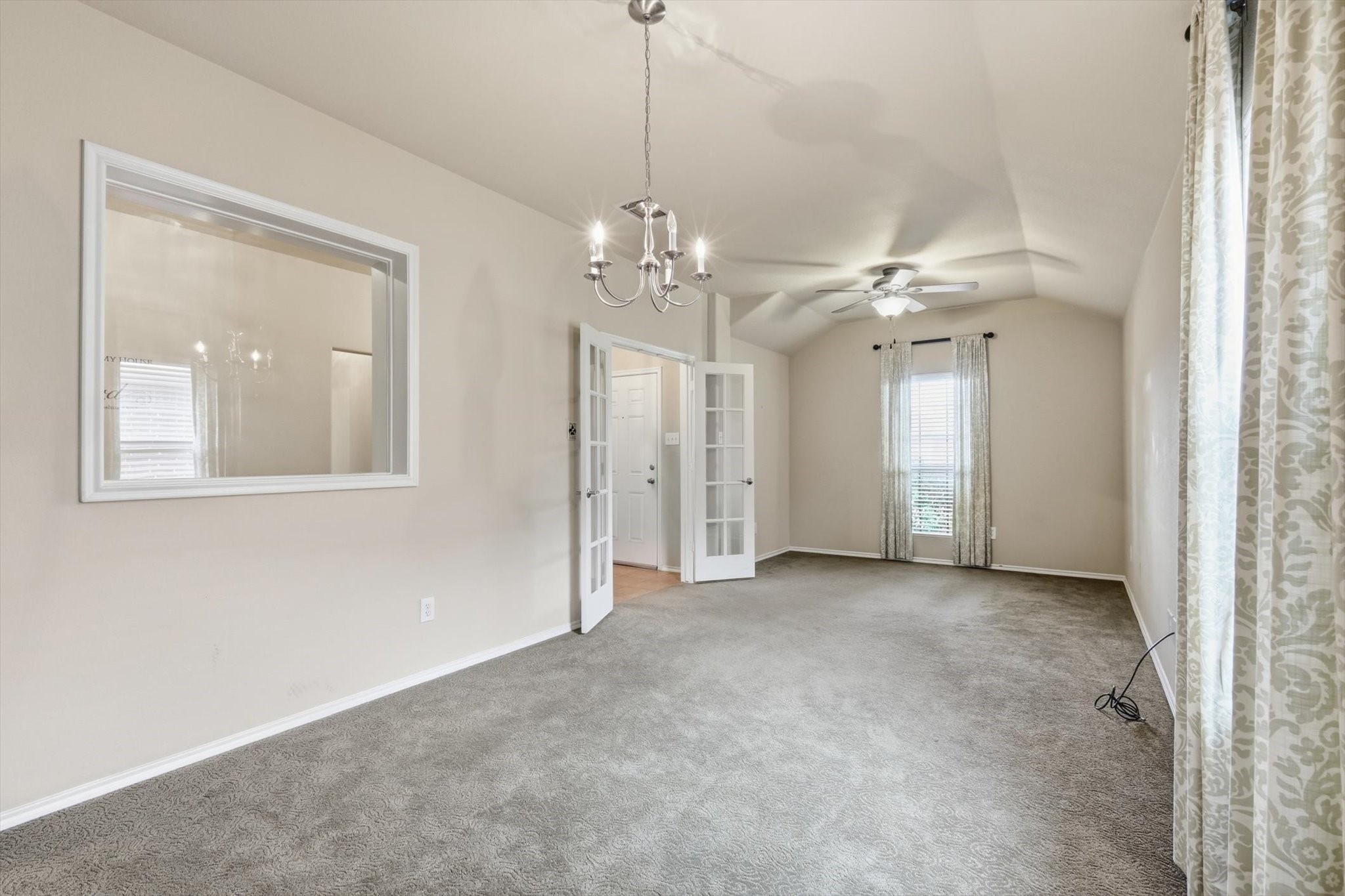 832 Clear Creek Drive Desoto TX 75115