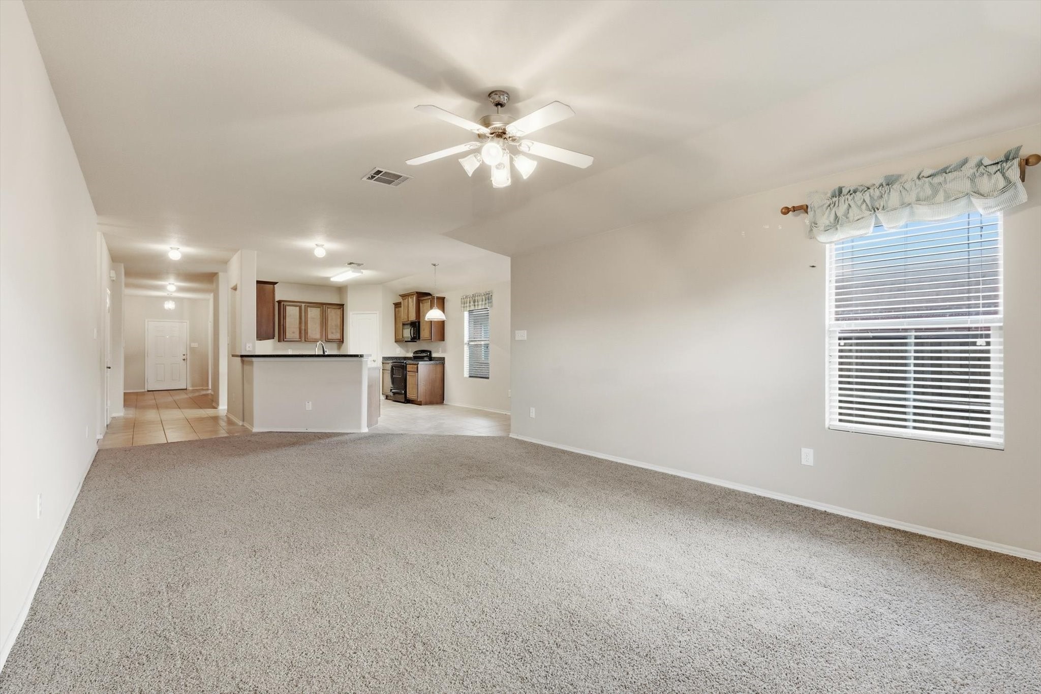 832 Clear Creek Drive Desoto TX 75115