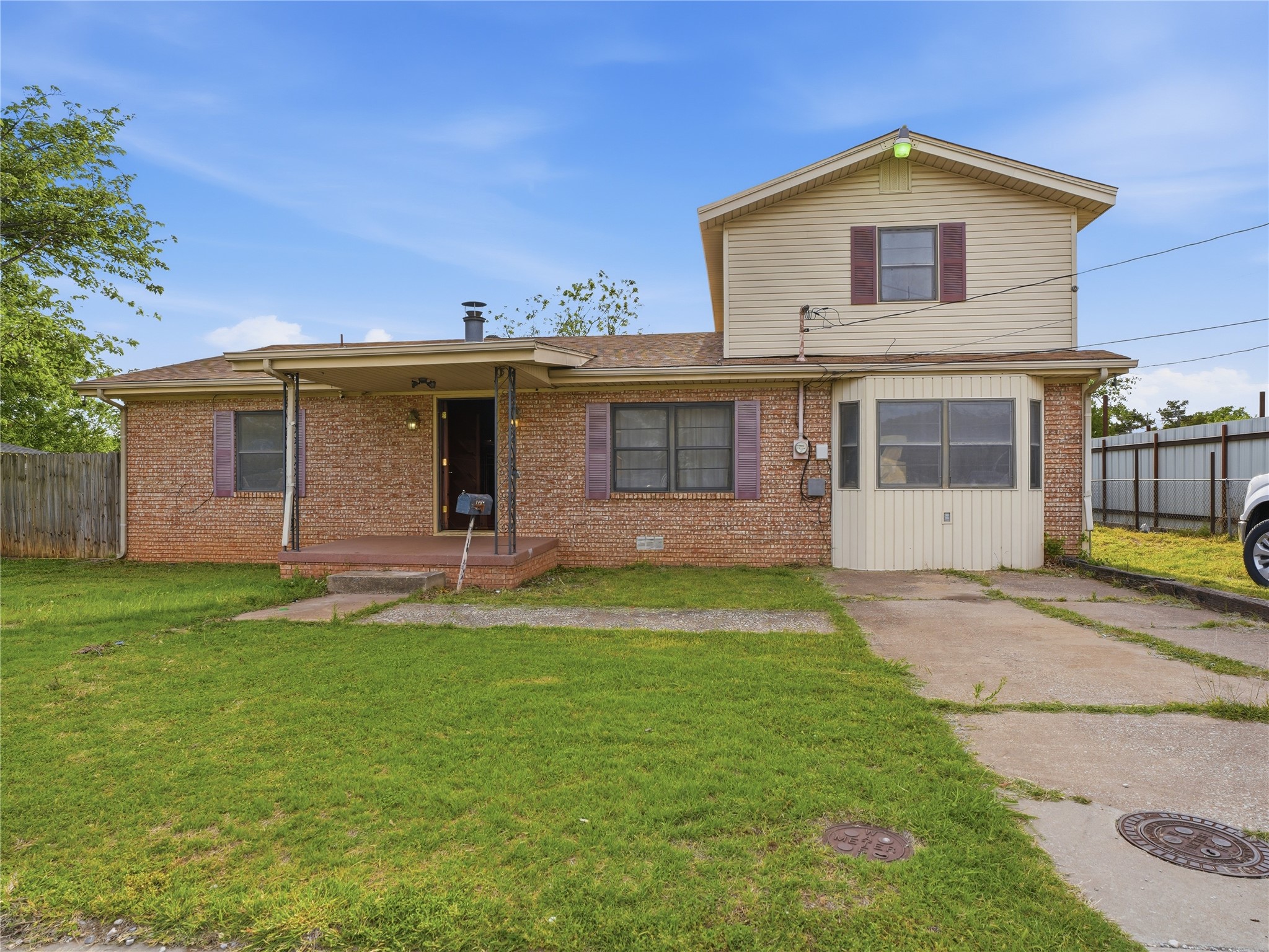 511 N Clay Street Henrietta TX 76365