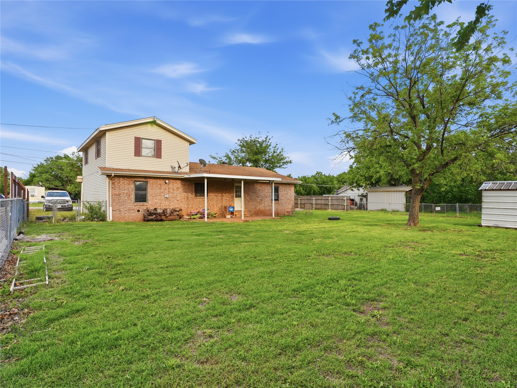 511 N Clay Street Henrietta TX 76365