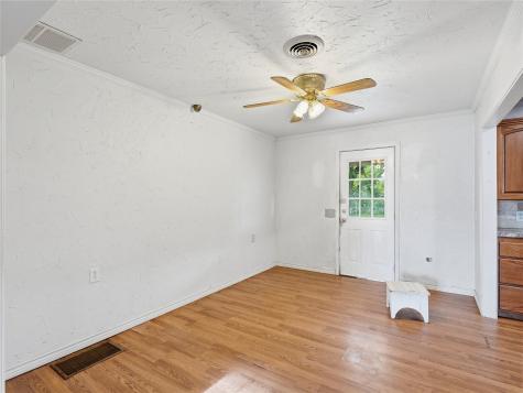 511 N Clay Street Henrietta TX 76365