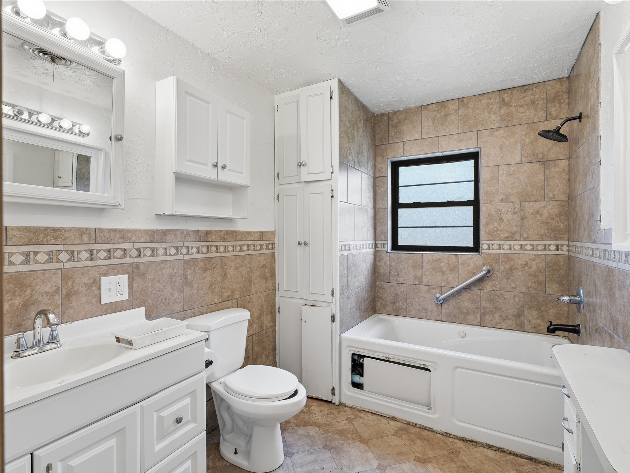 511 N Clay Street Henrietta TX 76365