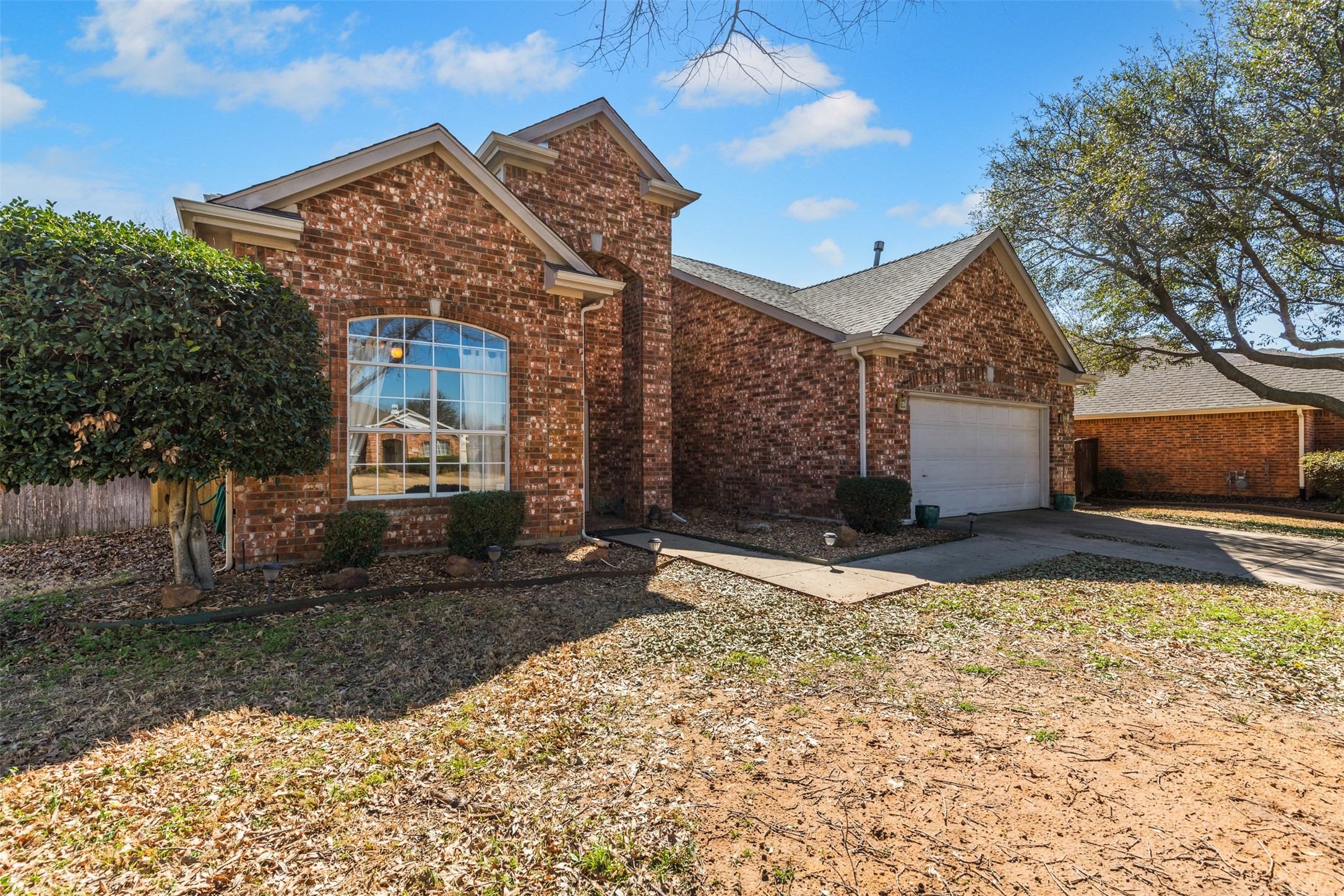 105 Londonderry Lane Mansfield TX 76063