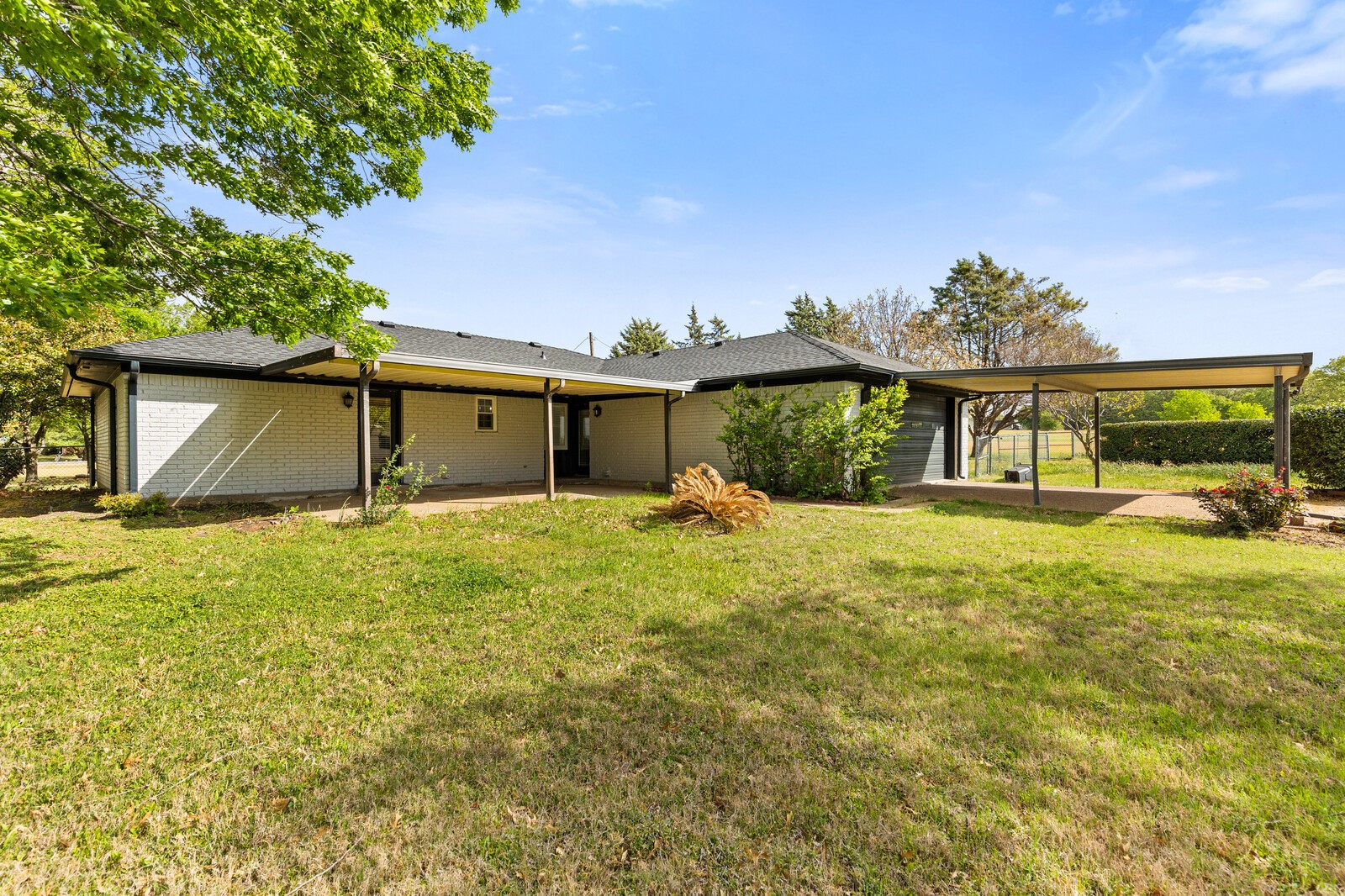 961 Shilling Drive Elm Mott TX 76640