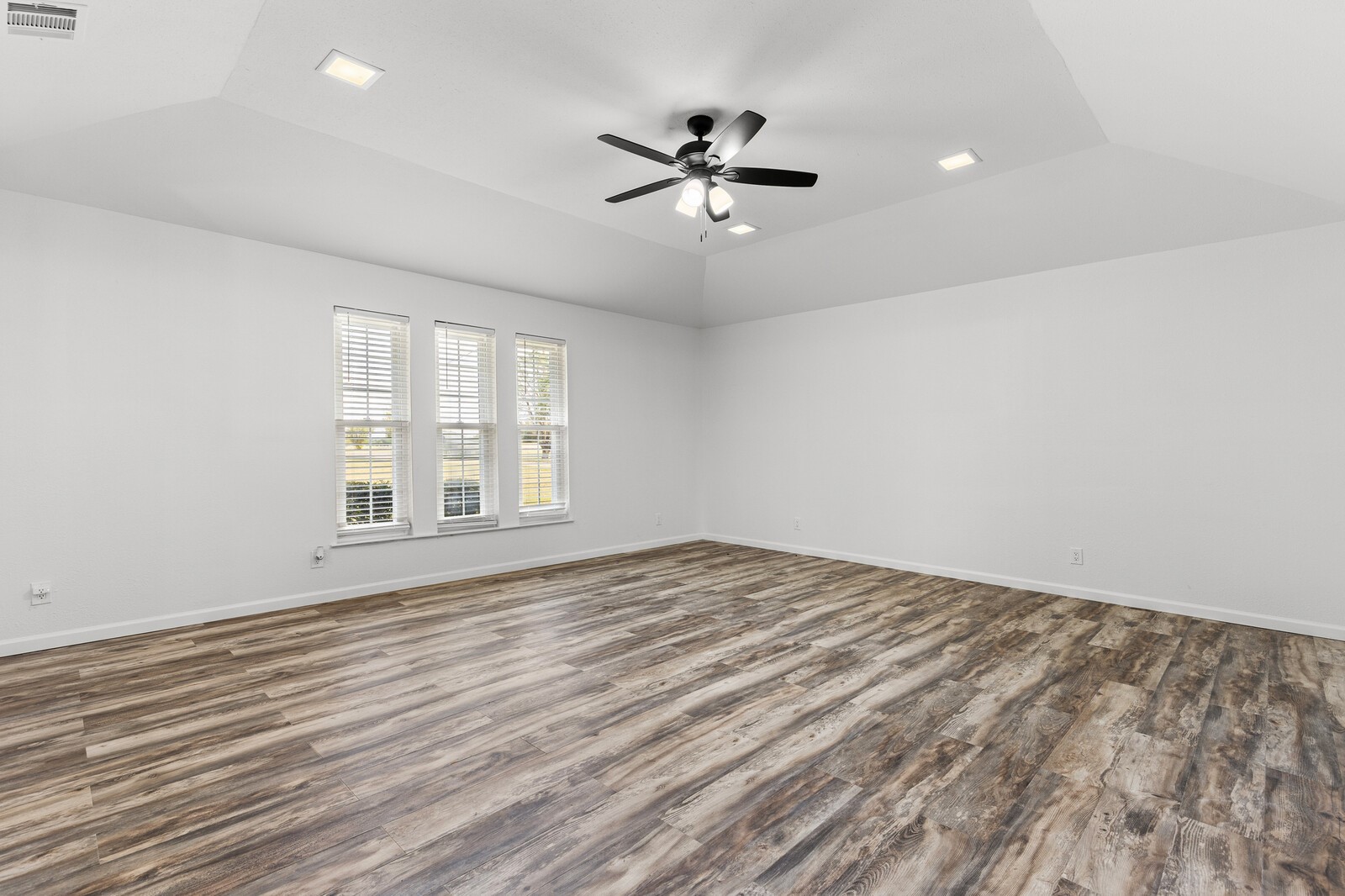 961 Shilling Drive Elm Mott TX 76640