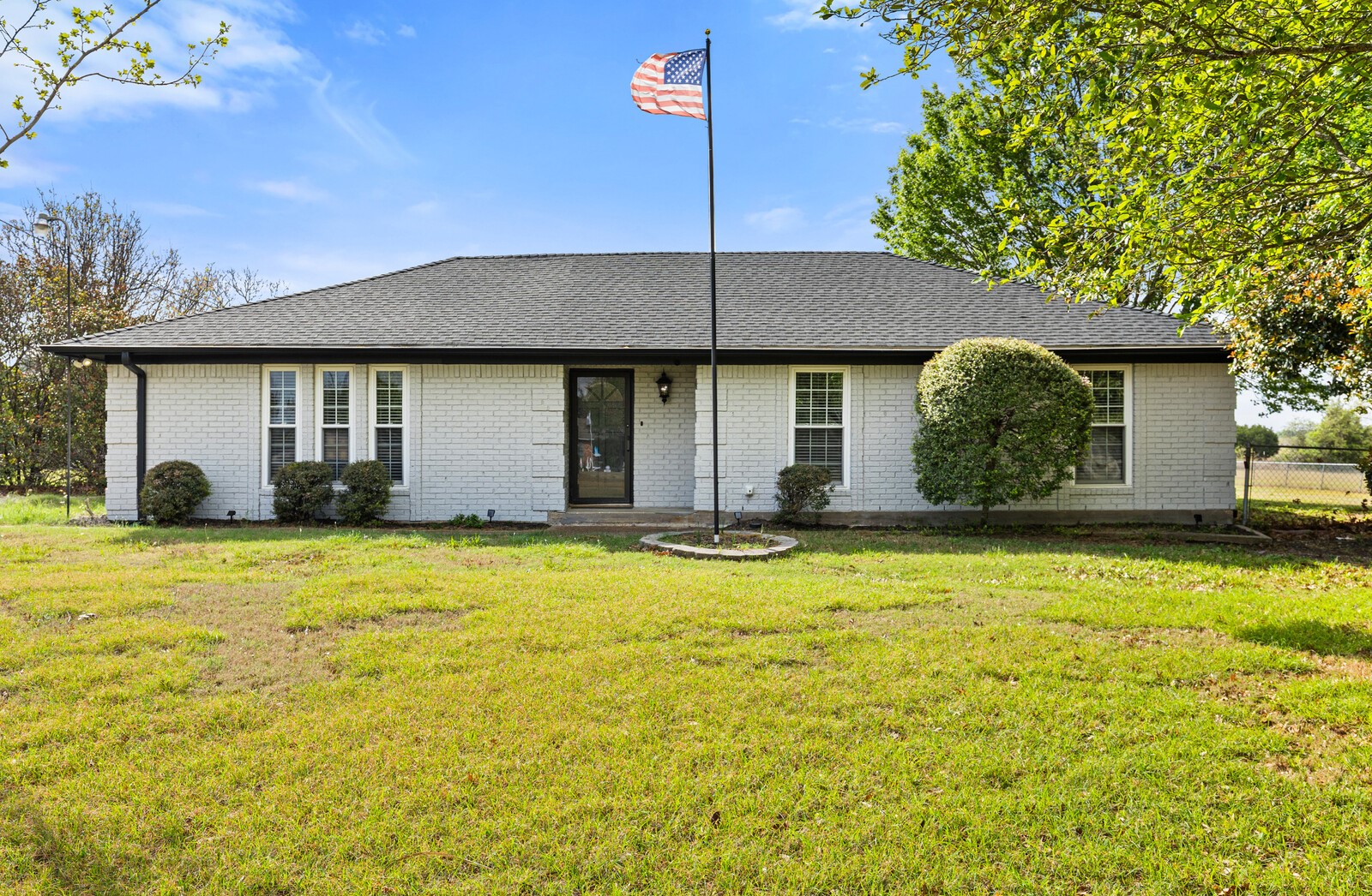 961 Shilling Drive Elm Mott TX 76640