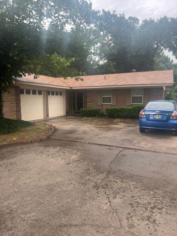 1305 Wildwood Drive Arlington TX 76011