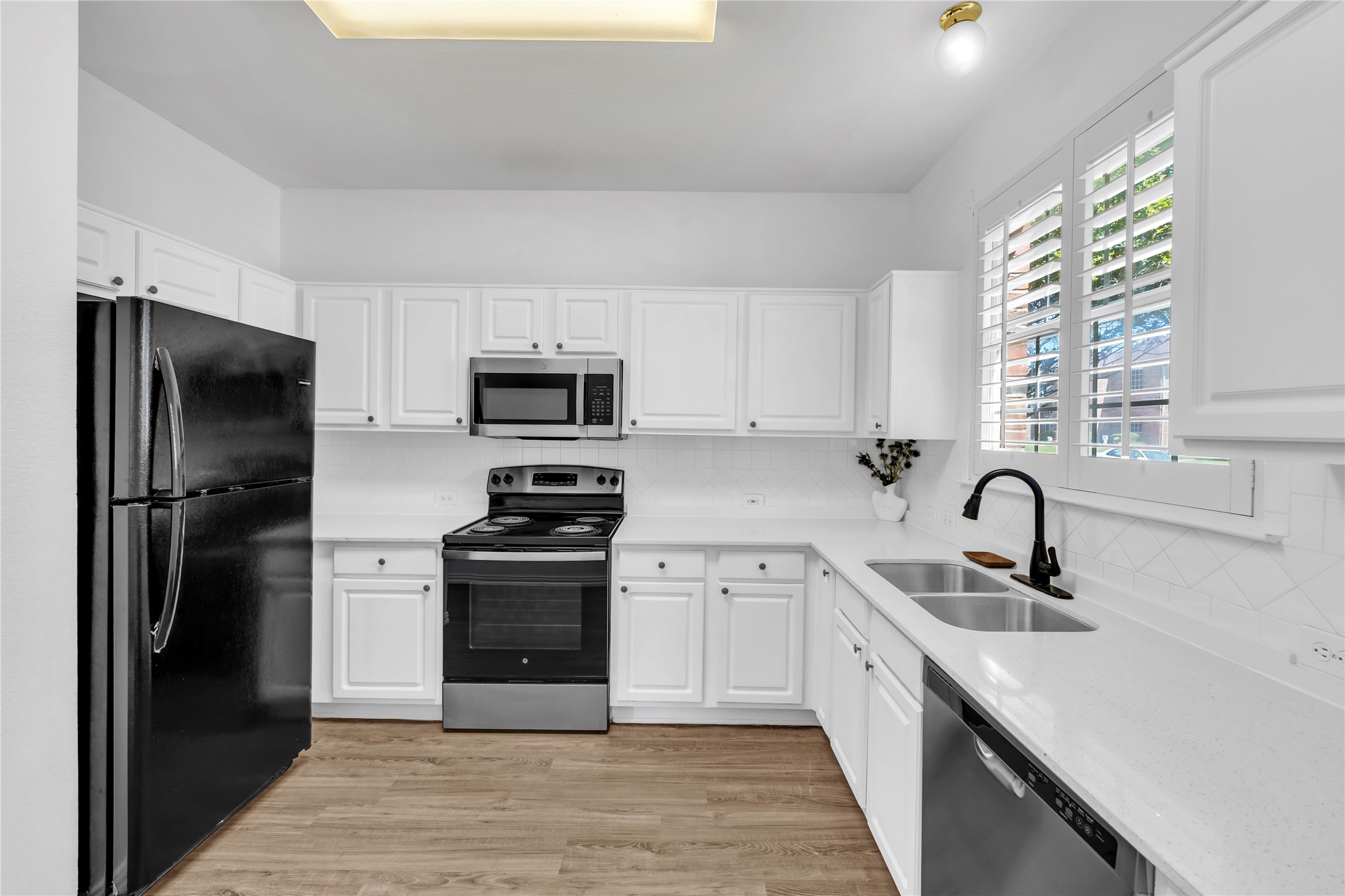 1372 Mae Drive Carrollton TX 75007