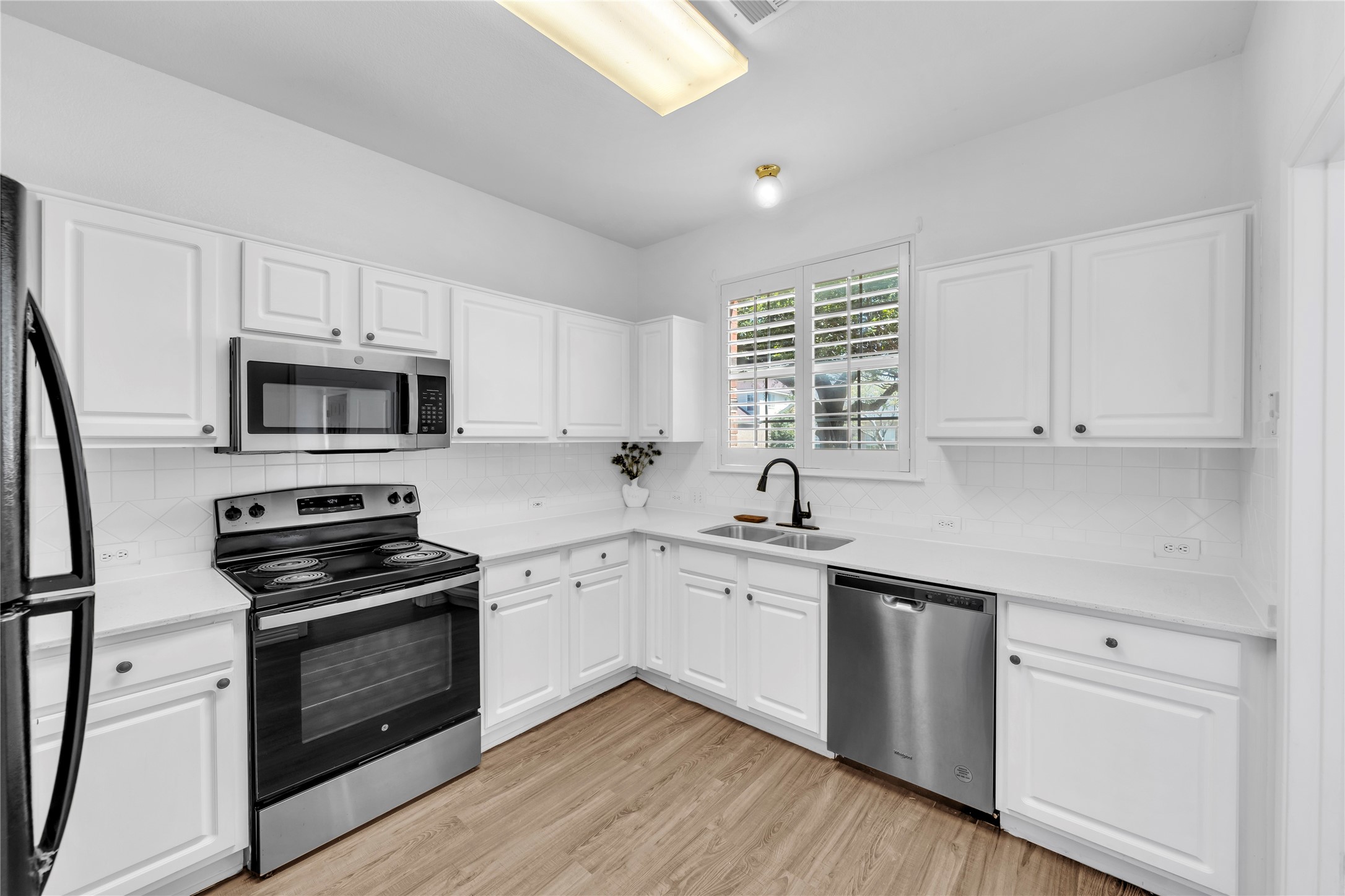 1372 Mae Drive Carrollton TX 75007