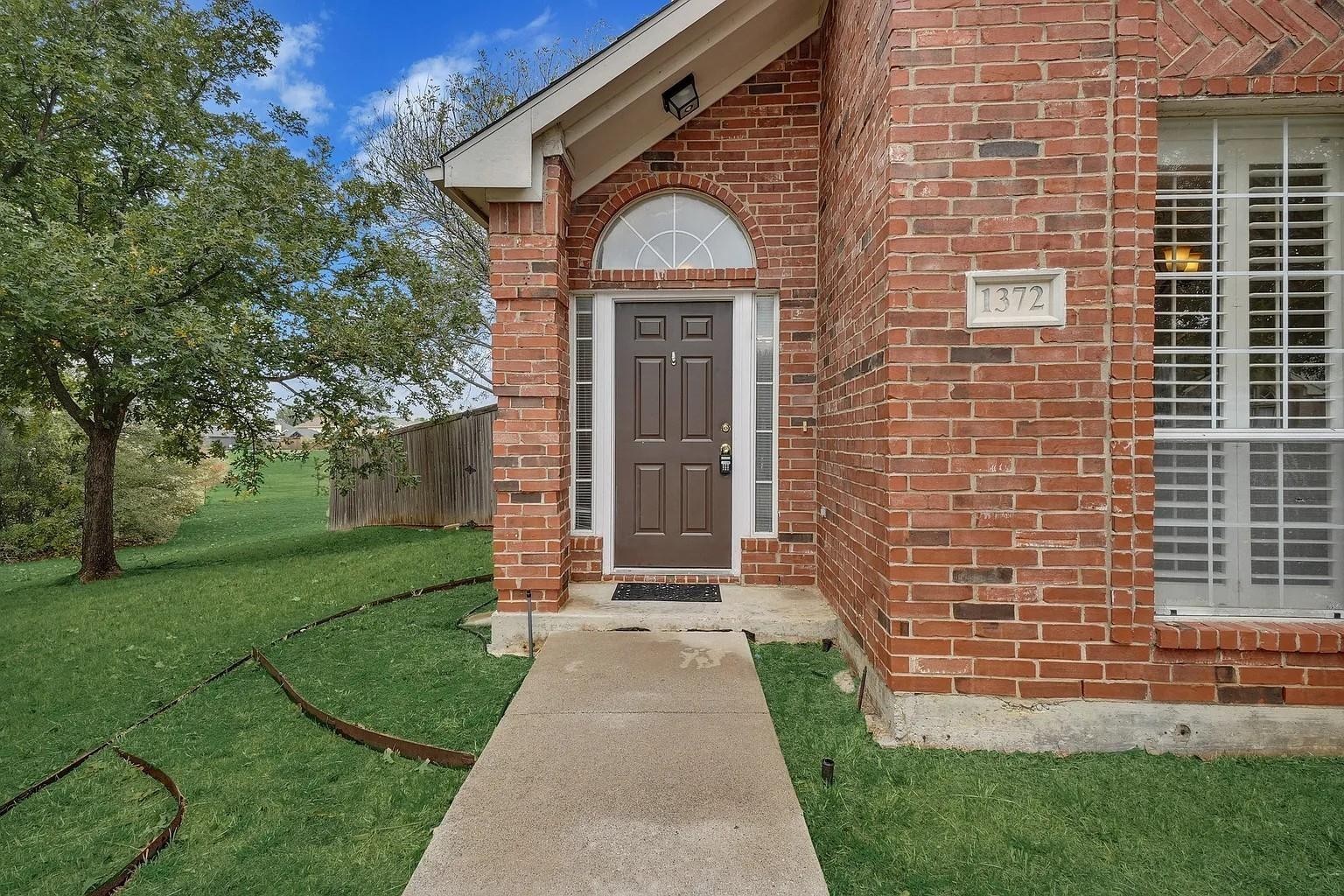1372 Mae Drive Carrollton TX 75007