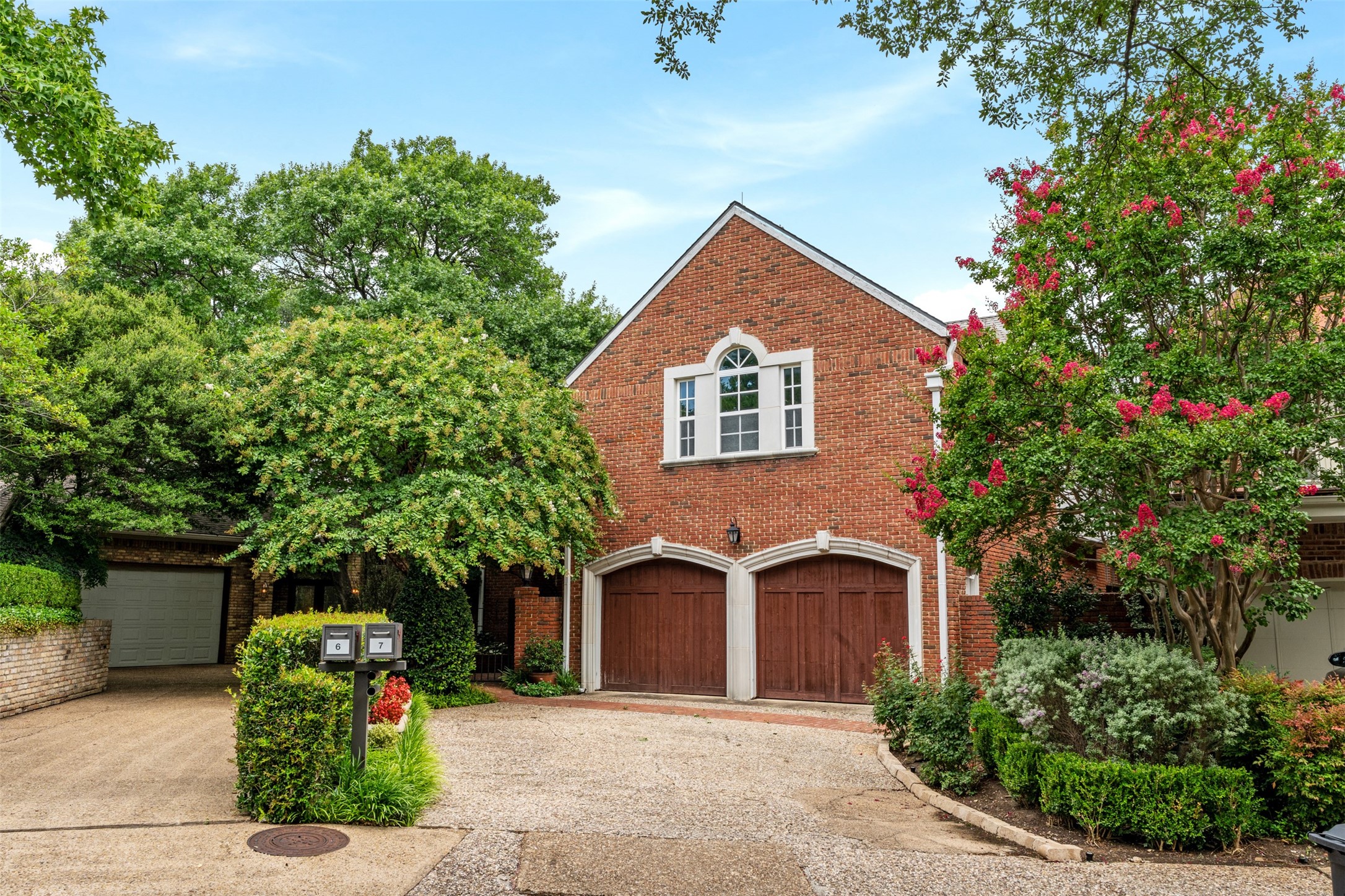 7 Queensview Court Dallas TX 75225