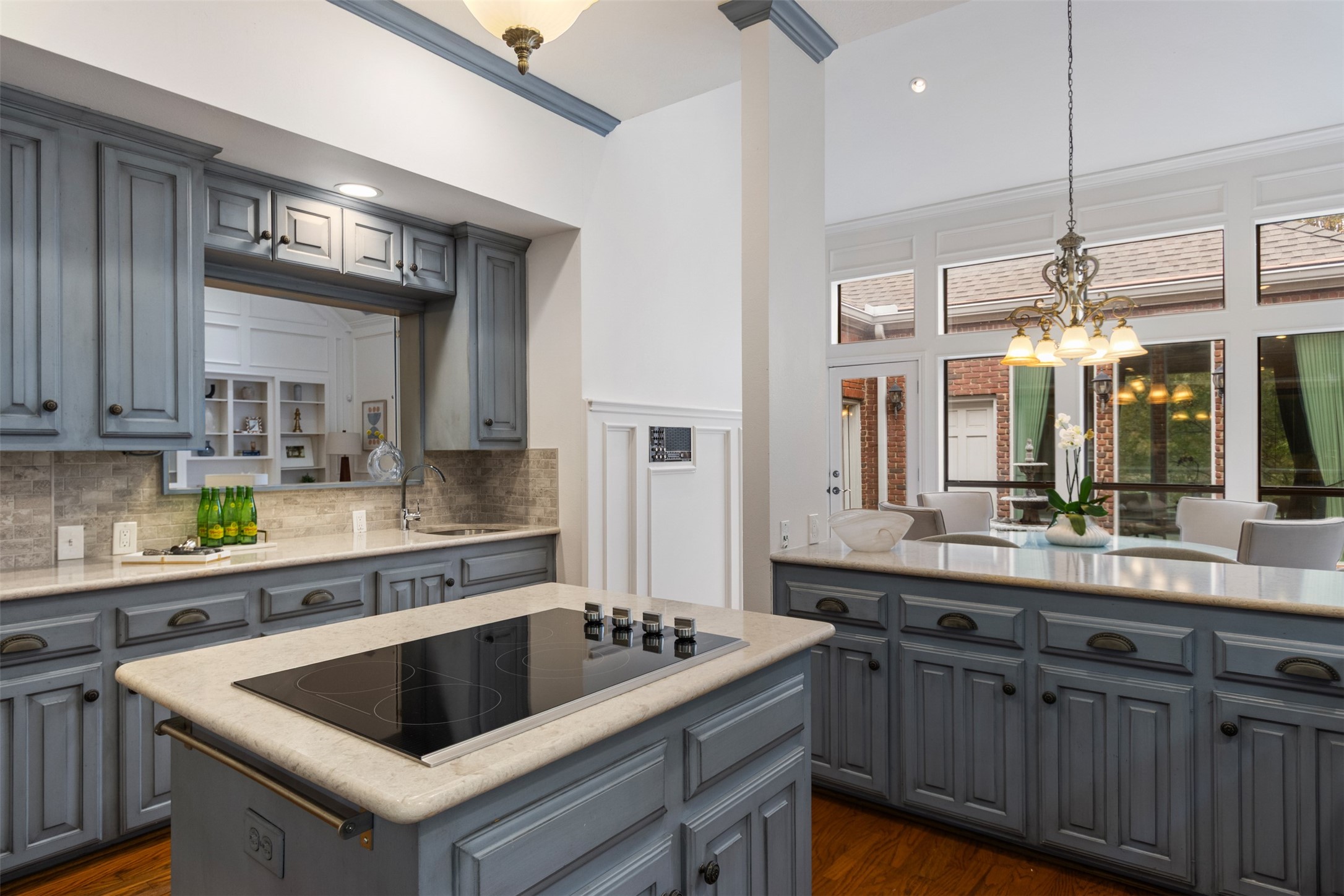 7 Queensview Court Dallas TX 75225
