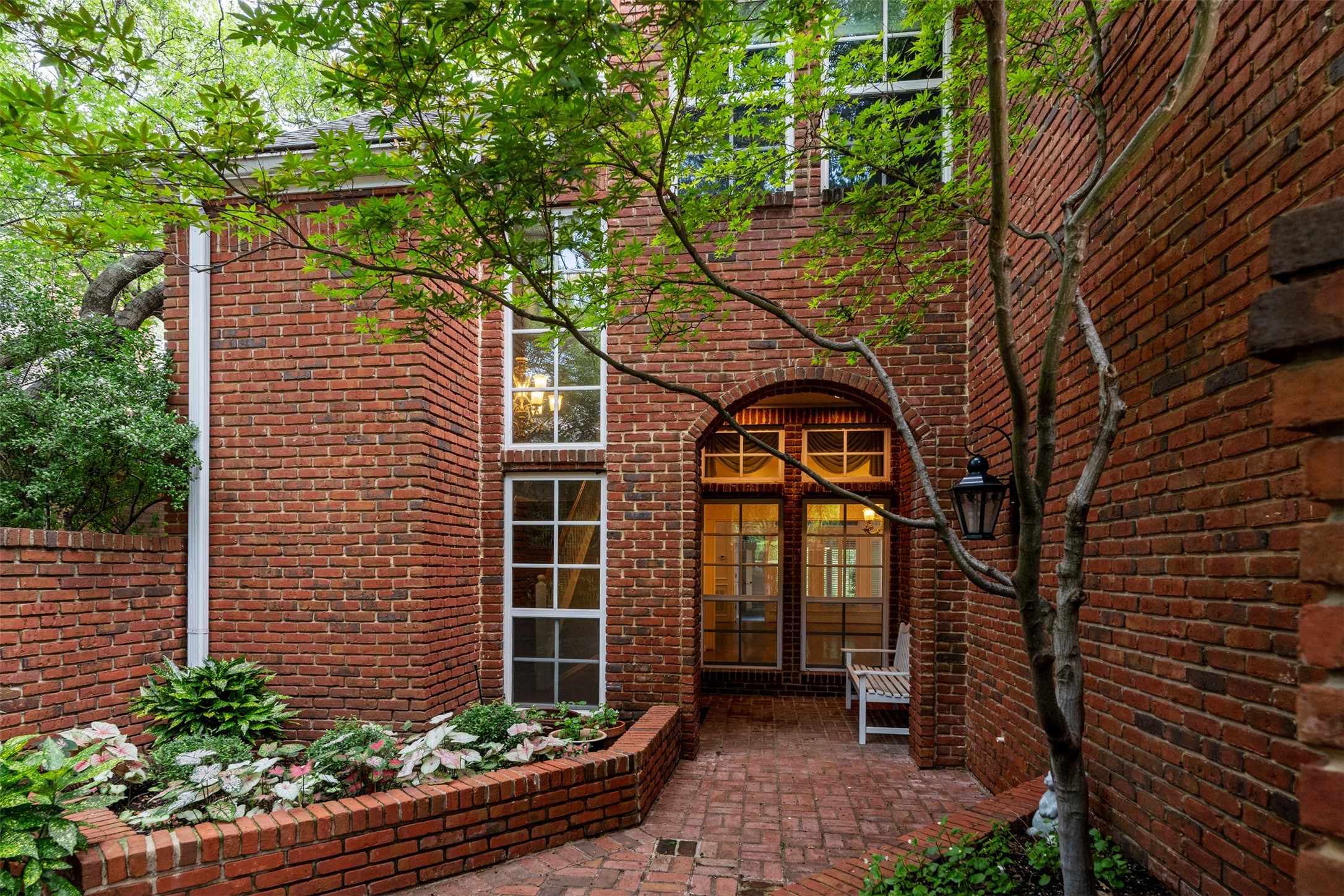 7 Queensview Court Dallas TX 75225