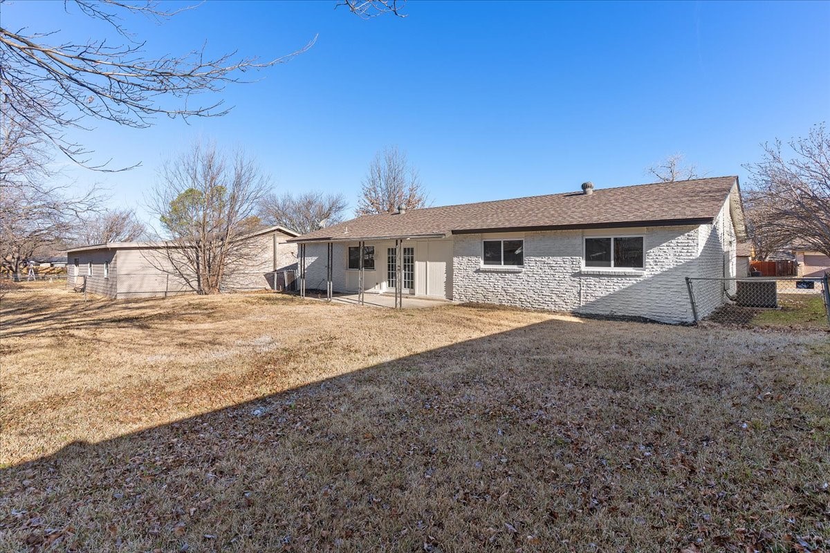 706 N Hunters Glen Circle Arlington TX 76015