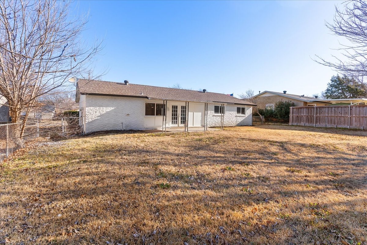 706 N Hunters Glen Circle Arlington TX 76015