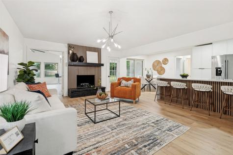 2744 Meadow Green Bedford TX 76021