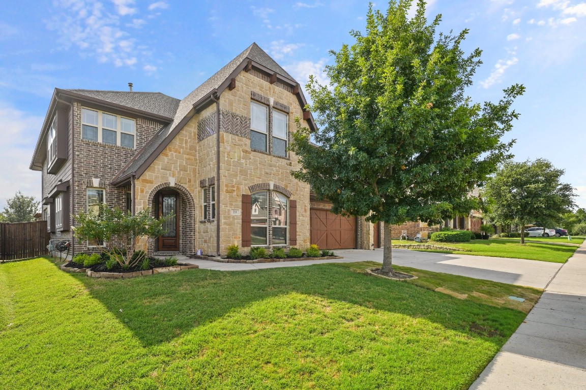 211 Lyndhurst Drive Wylie TX 75098