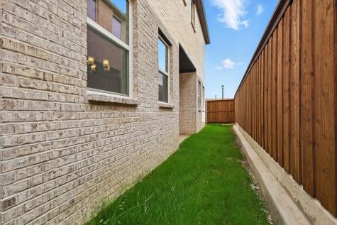 911 Banyan Tree Lane Richardson TX 75081