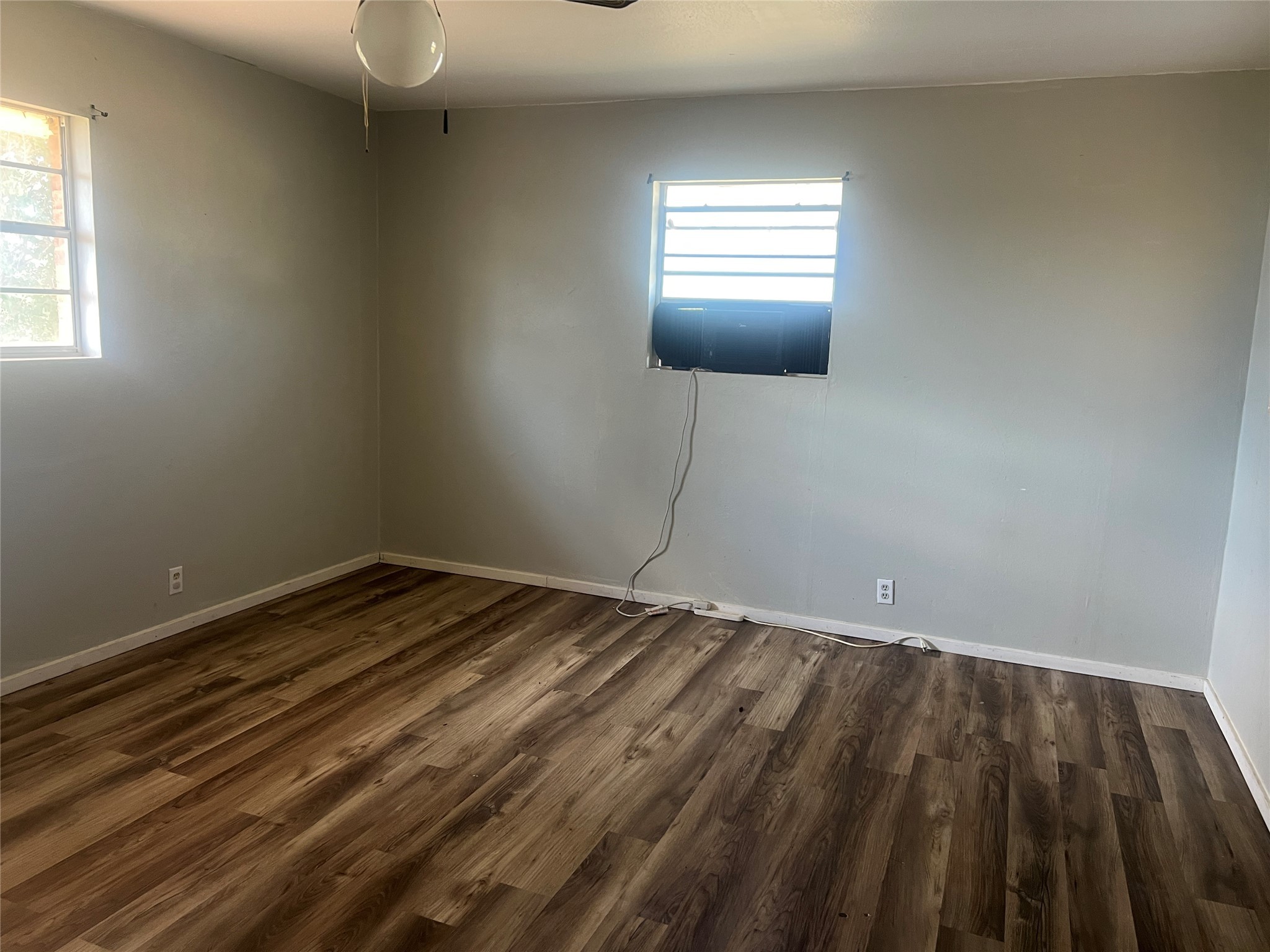 203 Washington Avenue Strawn TX 76475