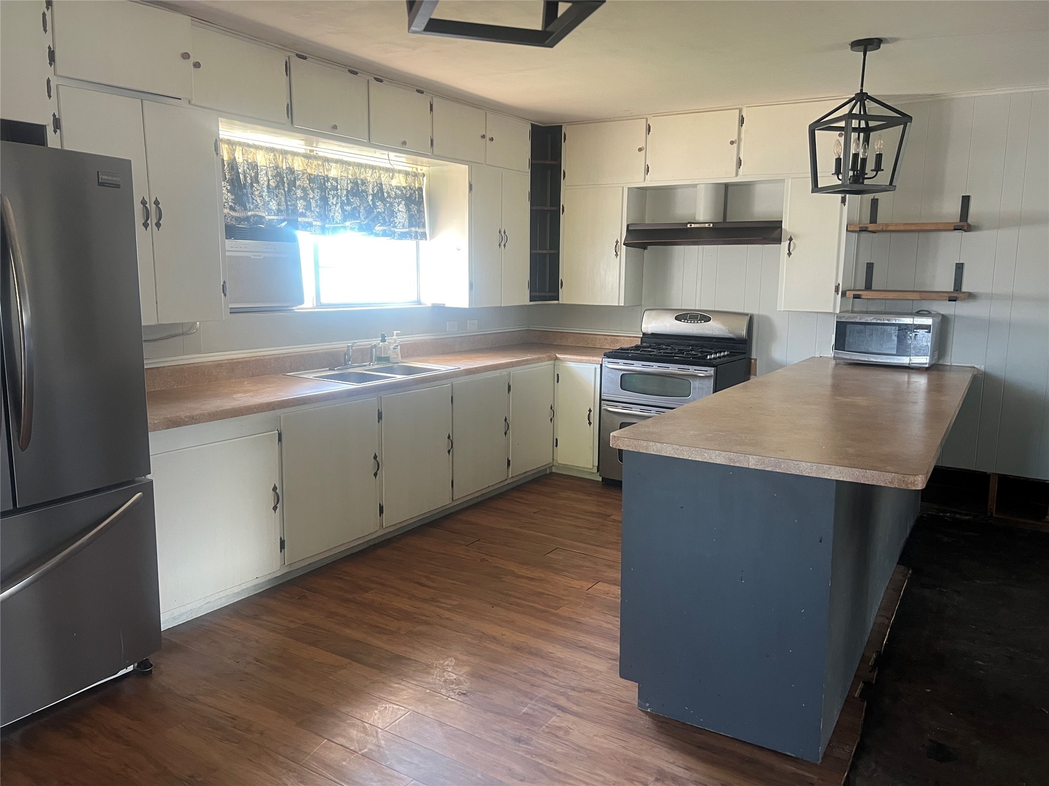 203 Washington Avenue Strawn TX 76475