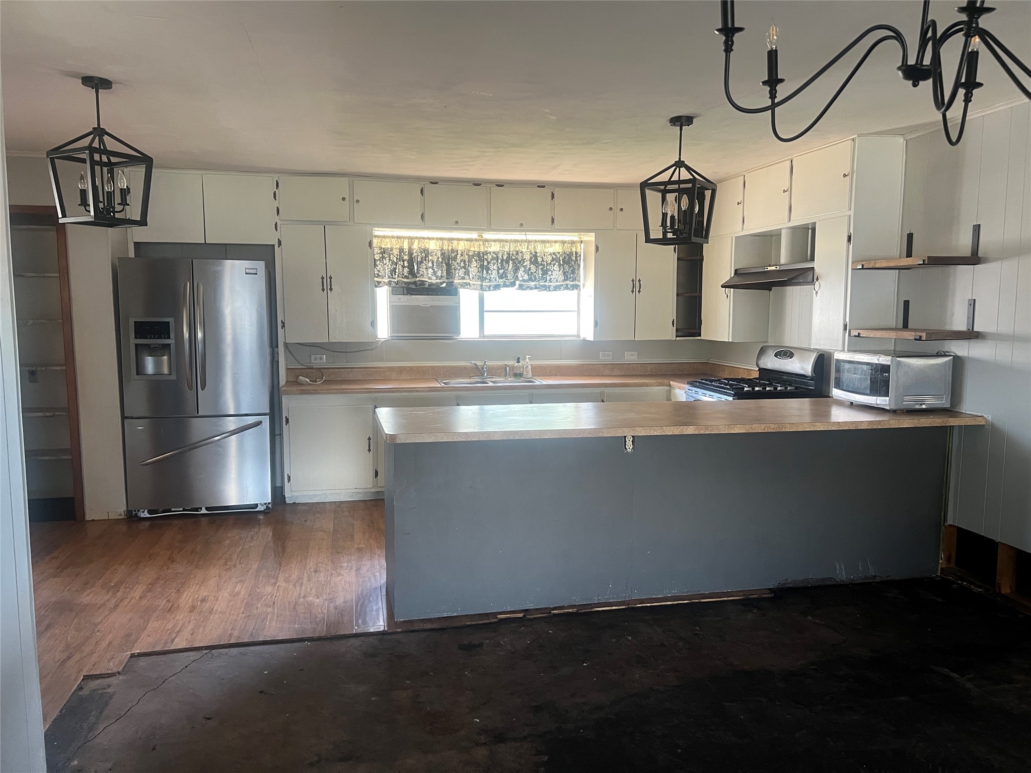 203 Washington Avenue Strawn TX 76475