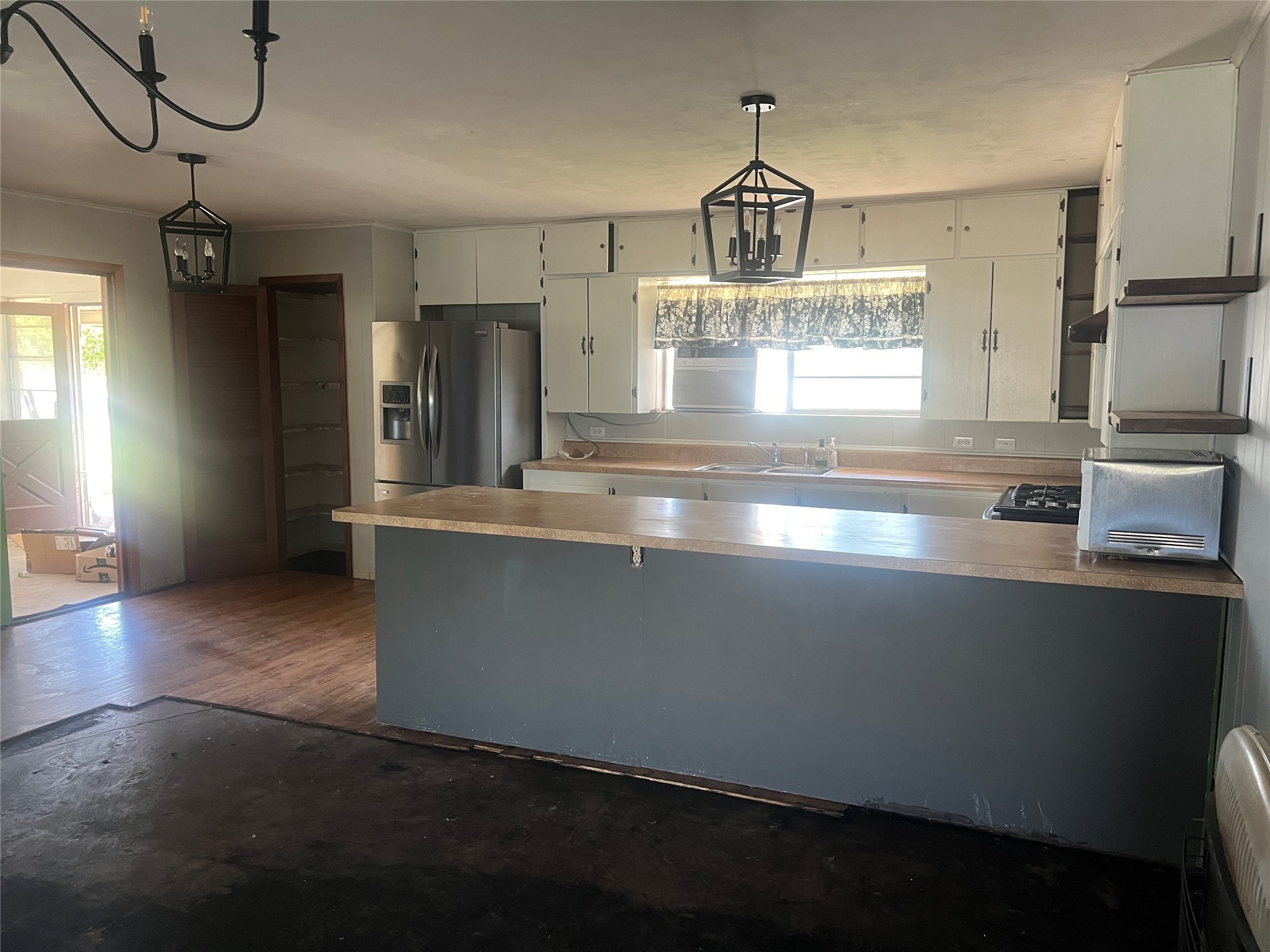 203 Washington Avenue Strawn TX 76475