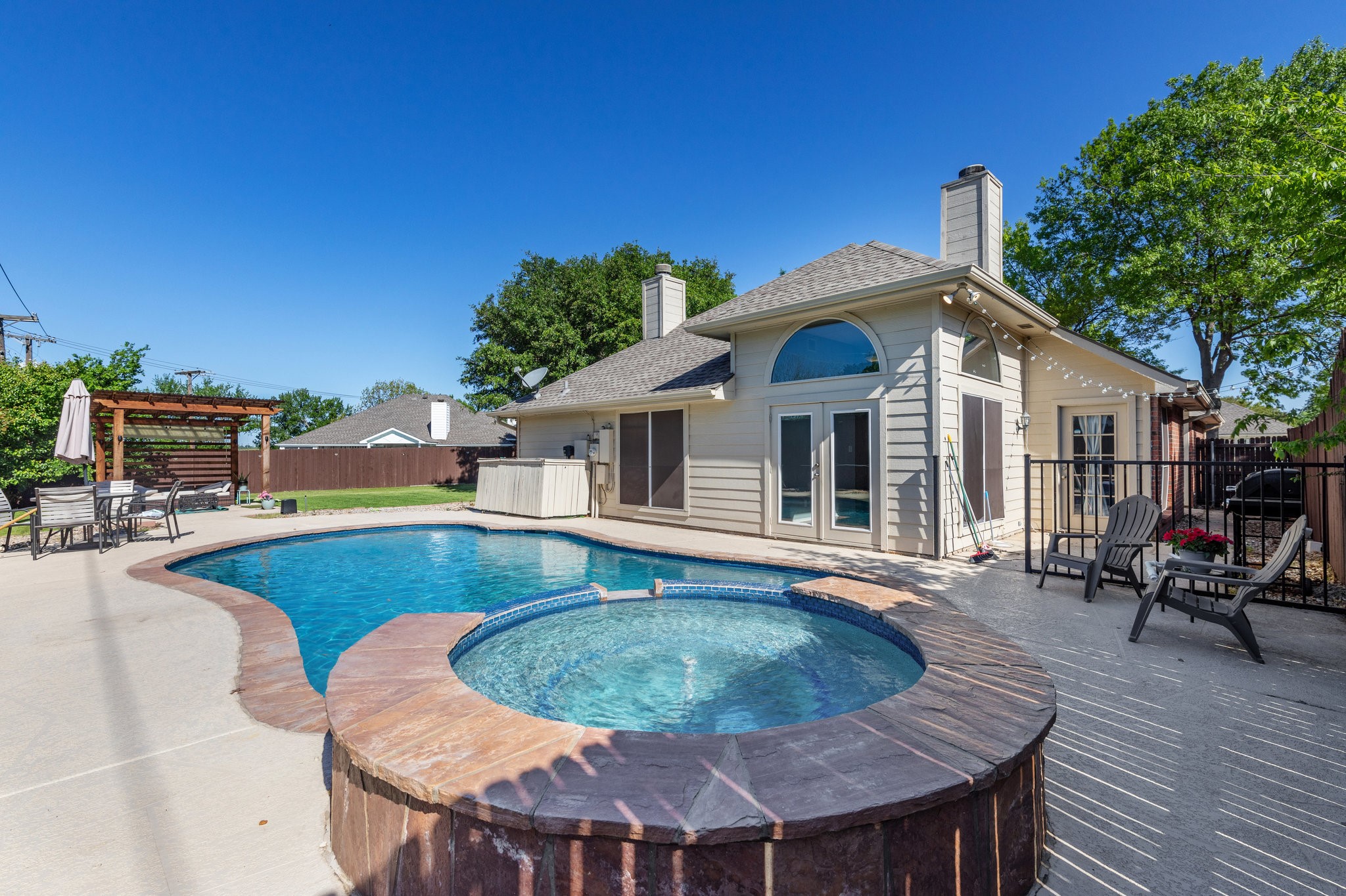 2825 Salado Trail Fort Worth TX 76118