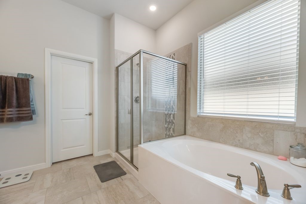 7807 Links Drive Arlington TX 76001