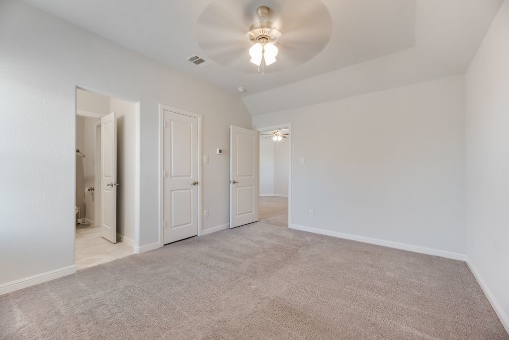 7807 Links Drive Arlington TX 76001