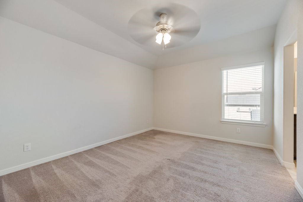 7807 Links Drive Arlington TX 76001