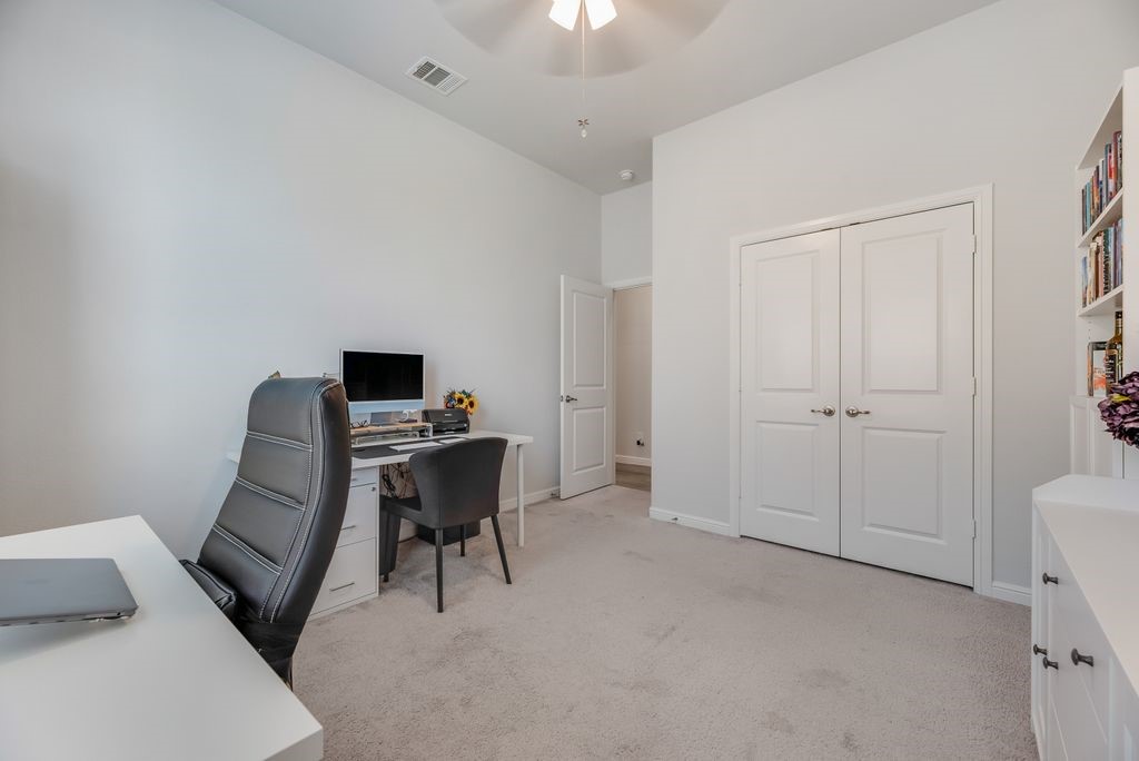 7807 Links Drive Arlington TX 76001