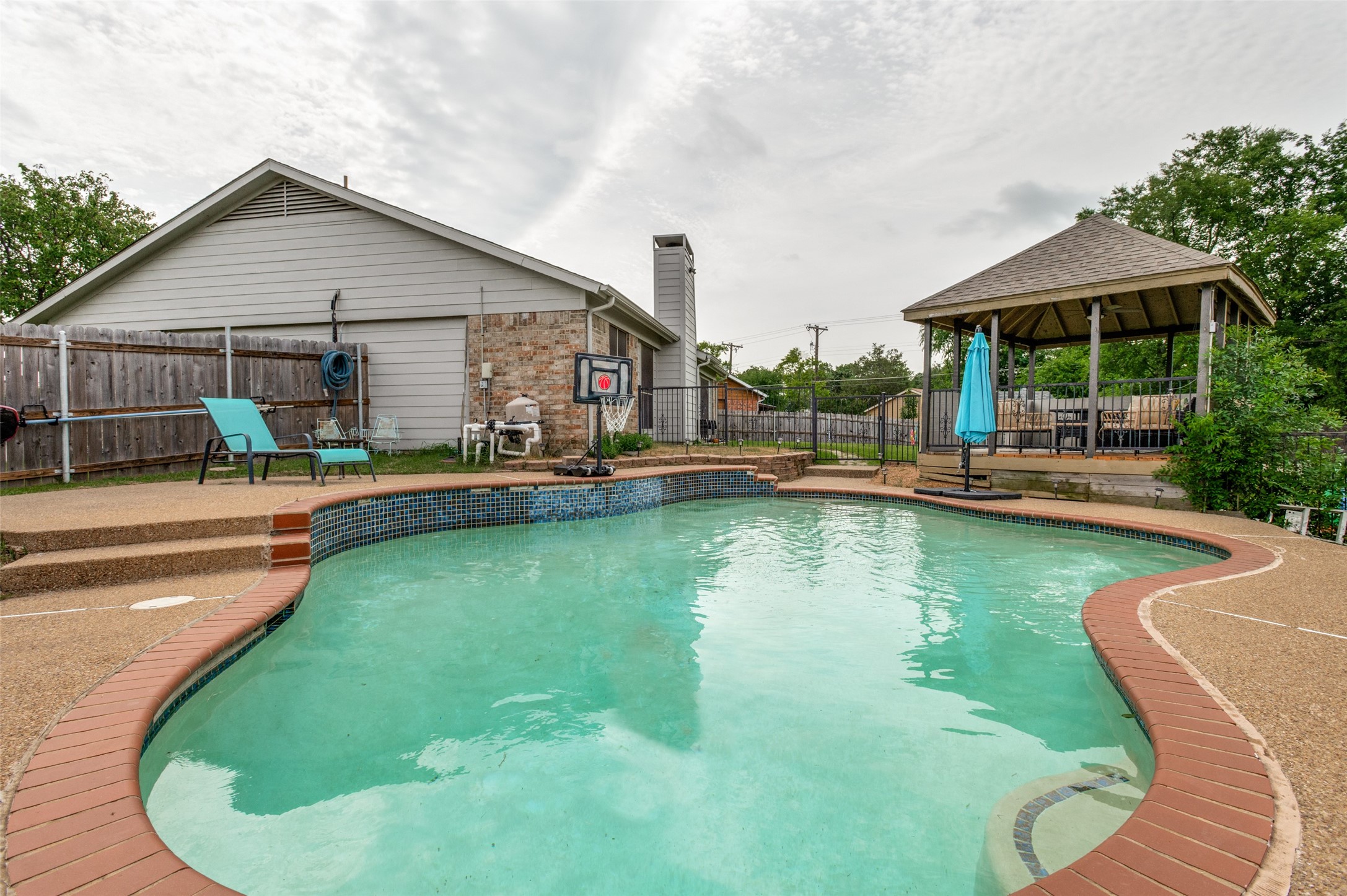 500 Reef Court Irving TX 75060