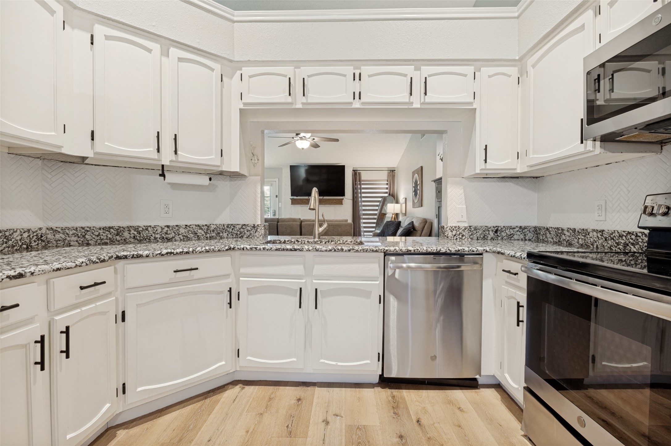 500 Reef Court Irving TX 75060