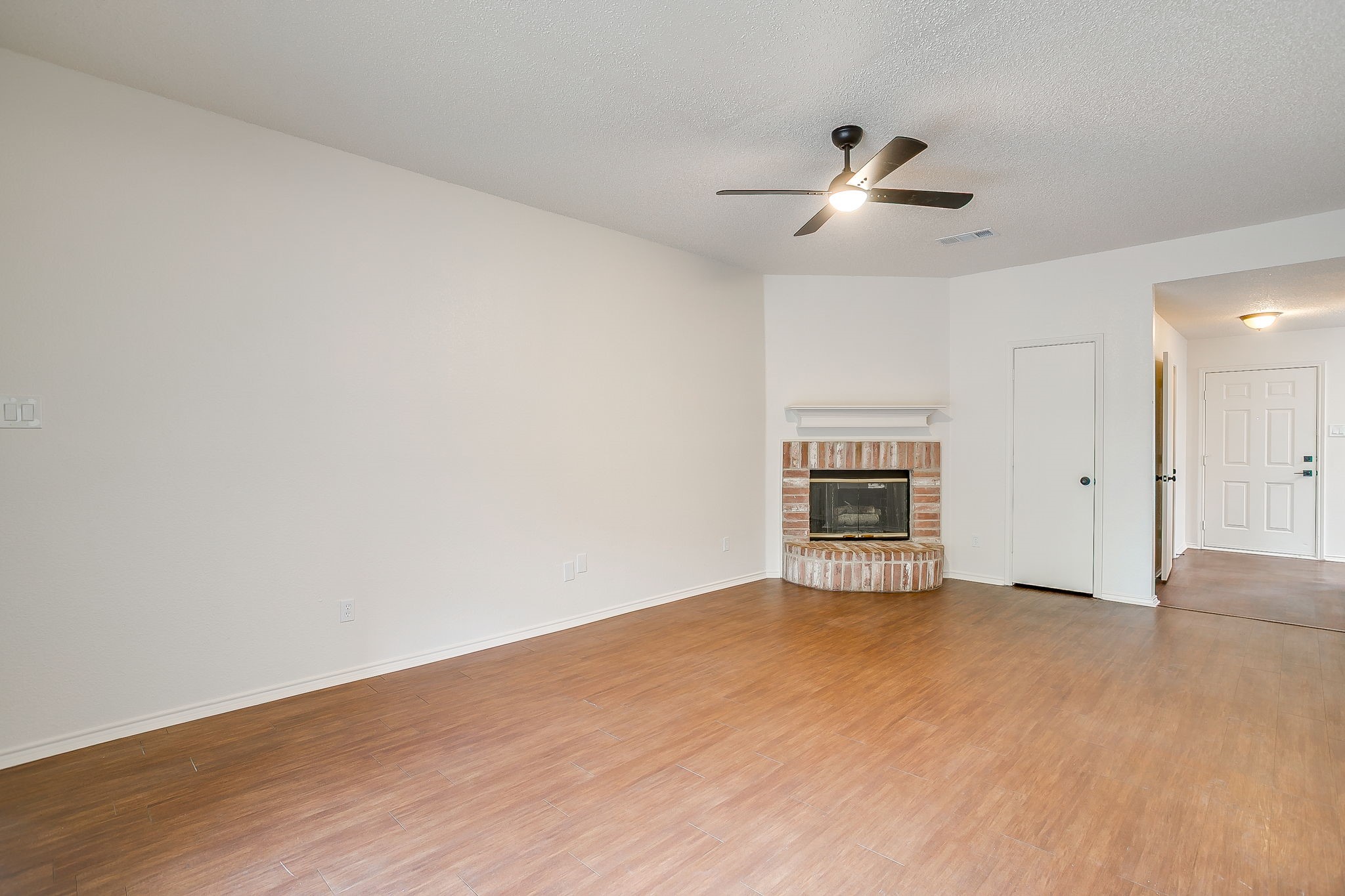 6409 Riverwater Trail Fort Worth TX 76179