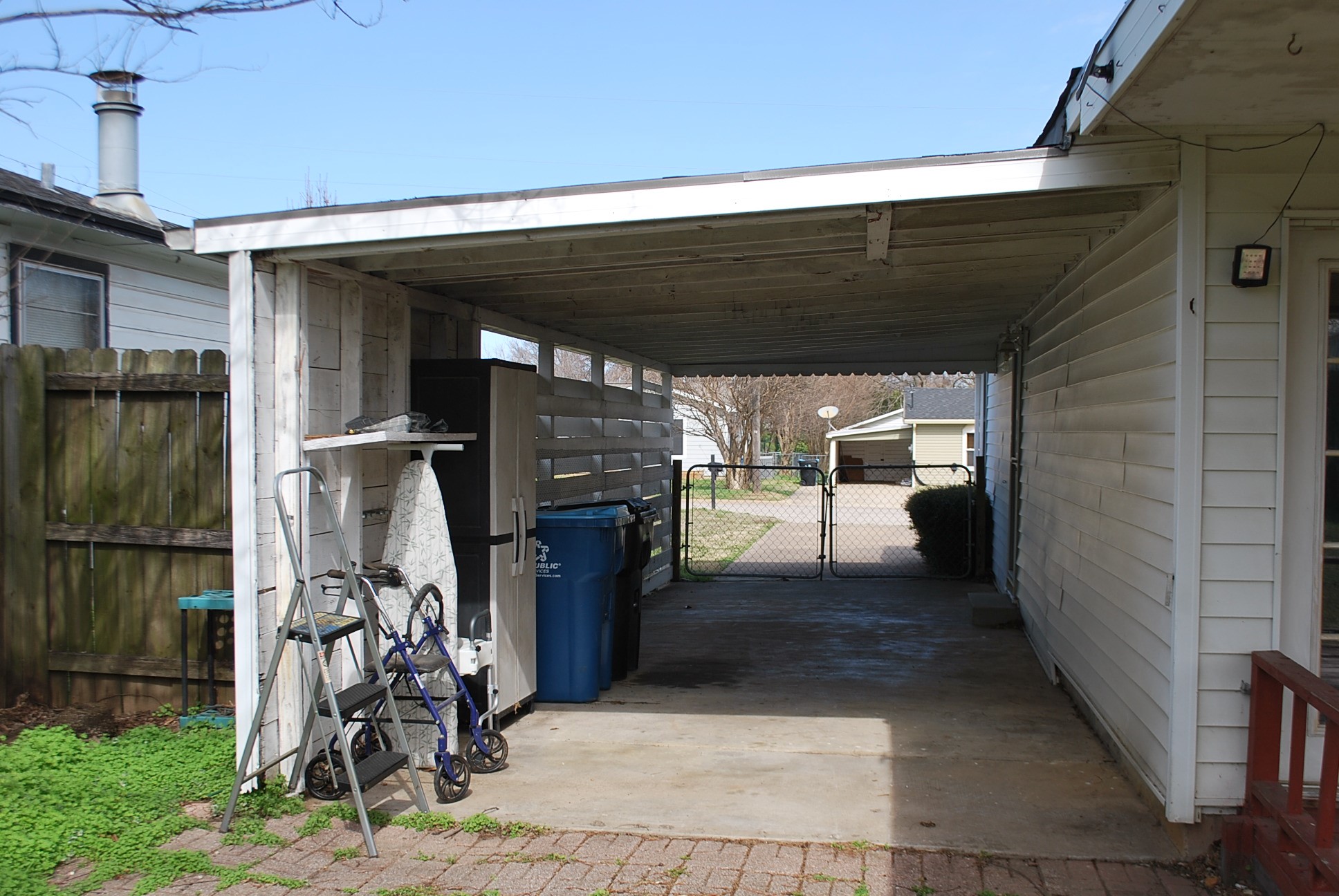 2604 W Johnson Street Denison TX 75020