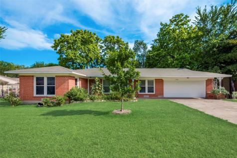 1704 Oldgate Lane Garland TX 75042