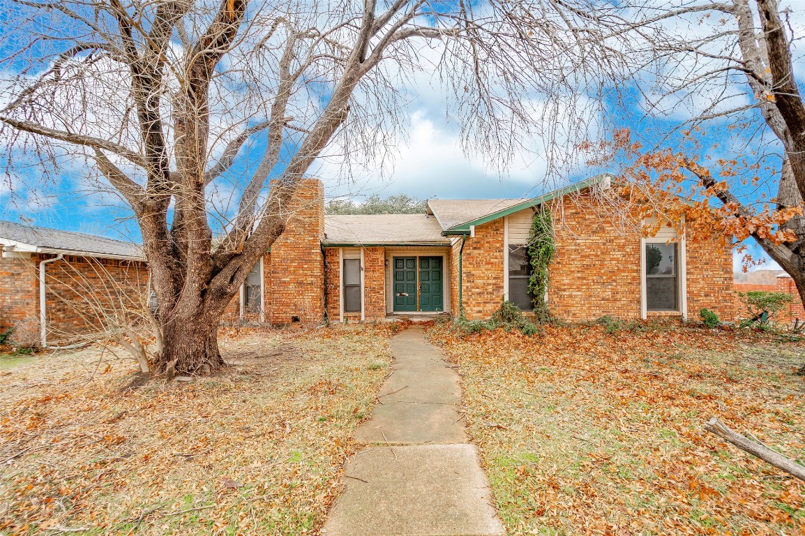 1800 Tree Line Drive Carrollton TX 75007