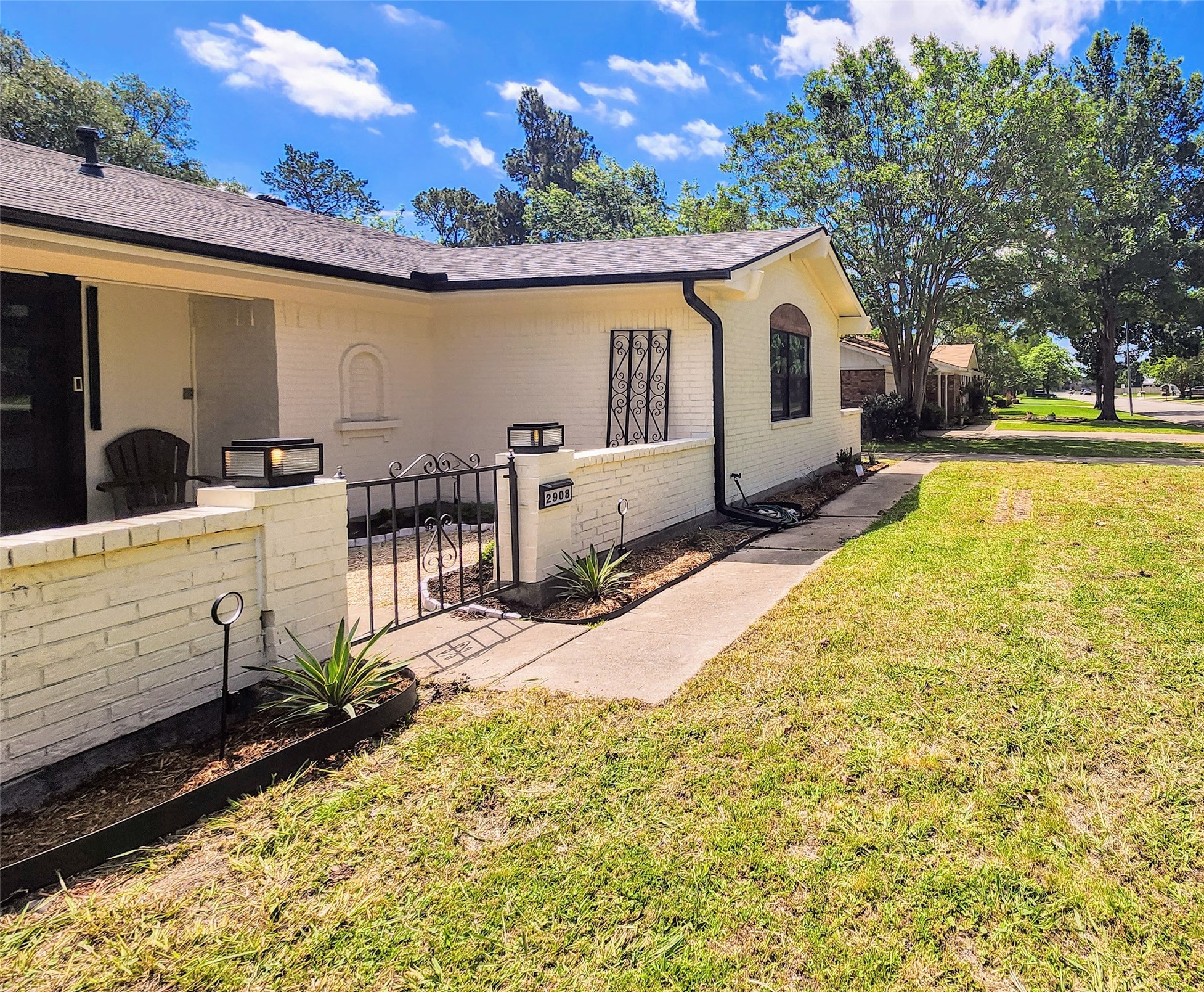 2908 Washington Street Commerce TX 75428