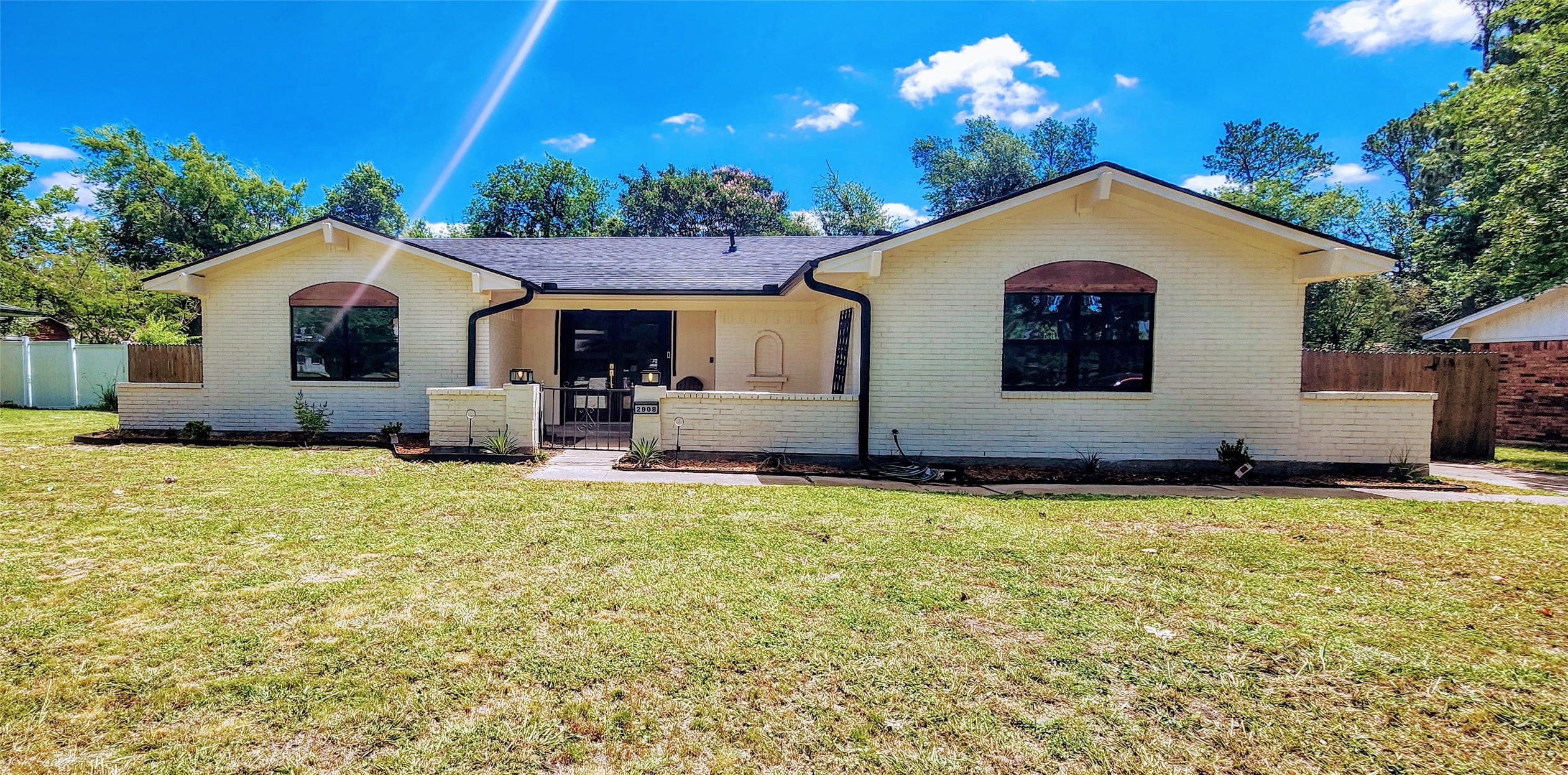 2908 Washington Street Commerce TX 75428