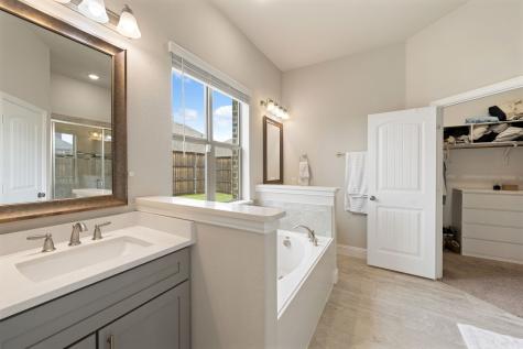 1024 Macaw Drive Forney TX 75126