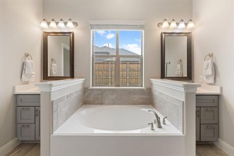 1024 Macaw Drive Forney TX 75126