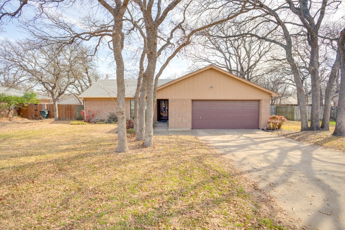 816 Lake Crest Parkway Azle TX 76020