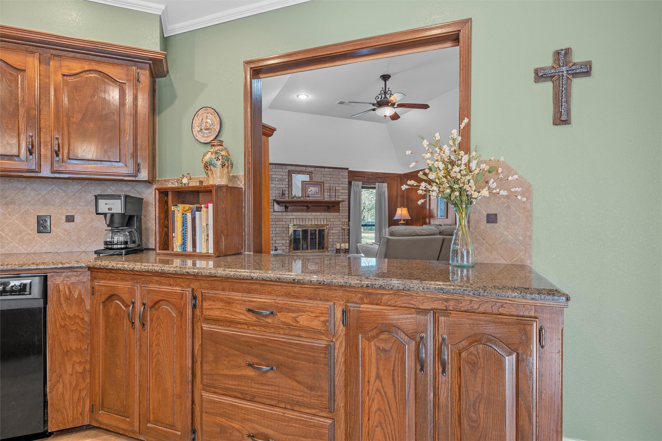 101 Private Road 1283 Fairfield TX 75840