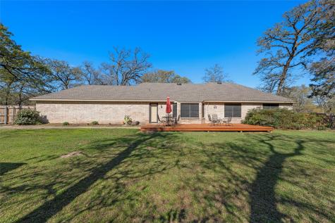 101 Private Road 1283 Fairfield TX 75840