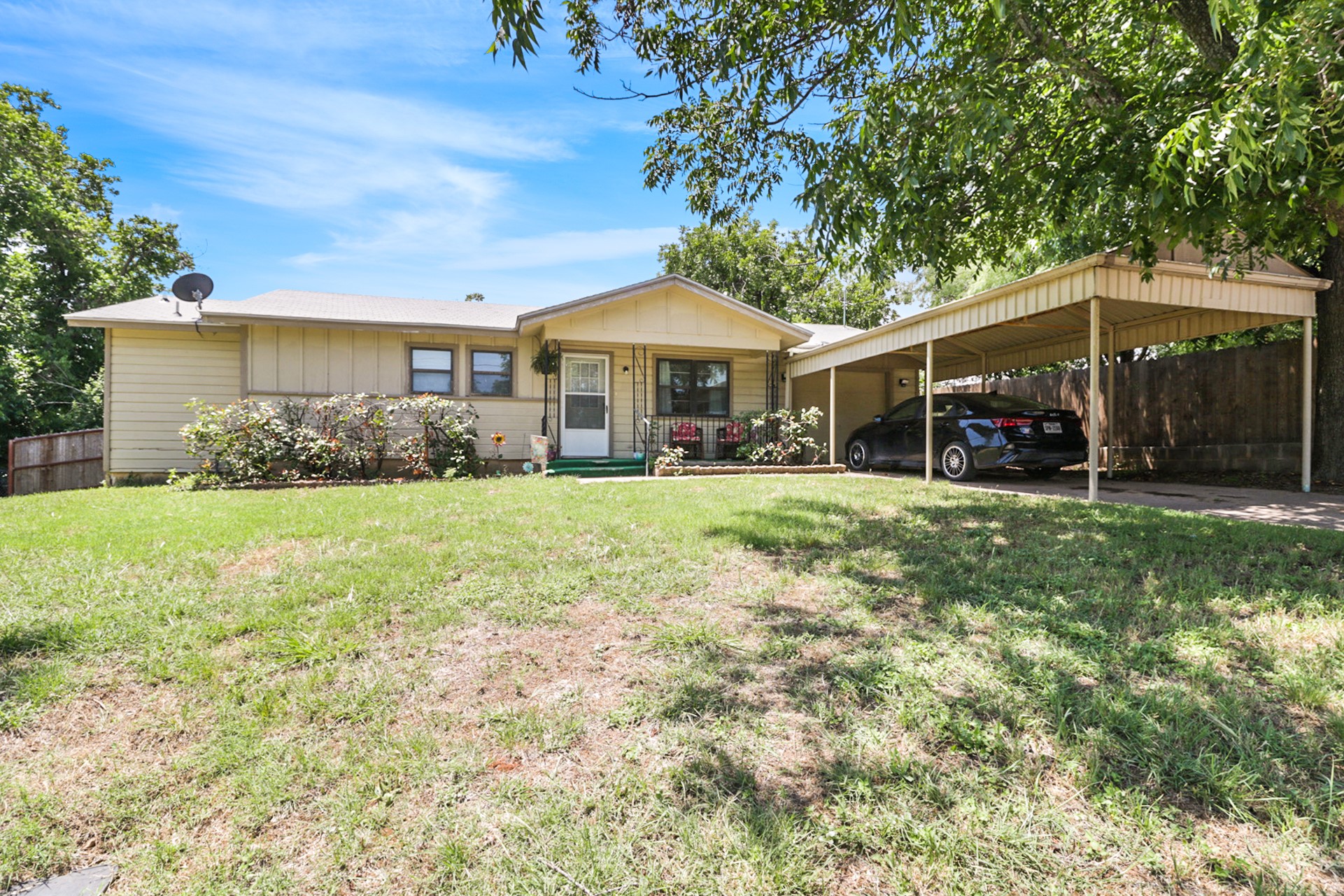 903 W 2nd Street Coleman TX 76834