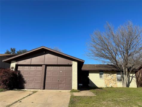 310 Hawthorne Lane Grand Prairie TX 75052