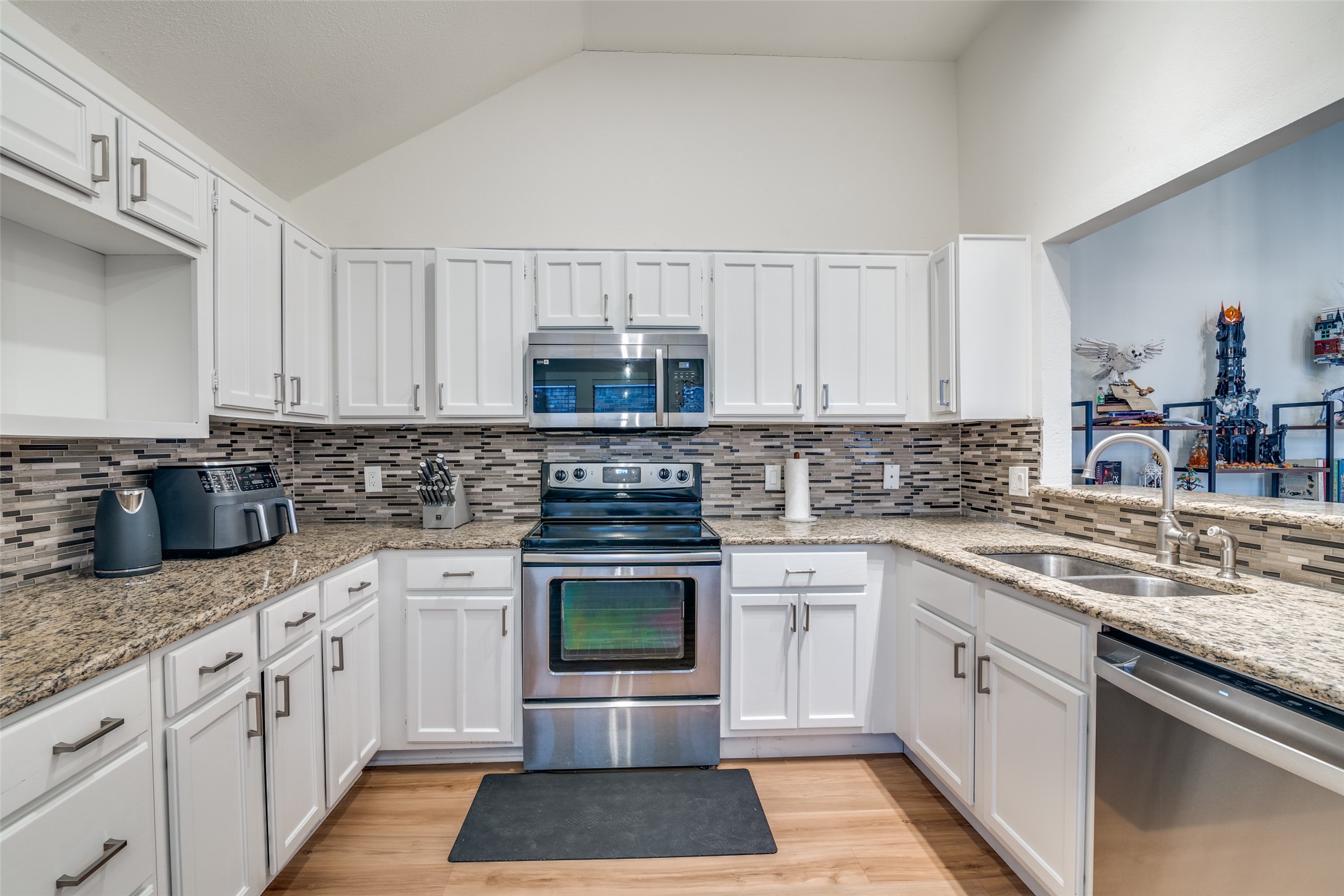 1701 Lakestone Court Garland TX 75044