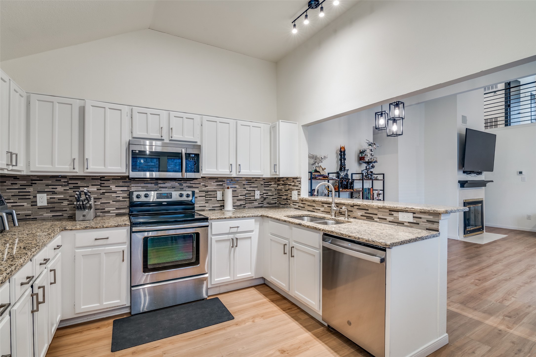 1701 Lakestone Court Garland TX 75044